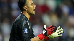 En la cara de Courtois, Keylor Navas recibió un nuevo galardón