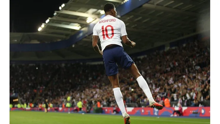 Rashford celebra su gol