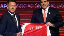 ¿QUÉ? Recién fue presentado y aún no dirigió ni un partido.