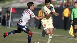 A MANO. Rojiblancos y águilas carecieron de precisión. (Foto: Mexsport).