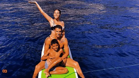 Georgina subió una tierna foto con Cristiano Jr, pero todos se quedaron mirando otra cosa