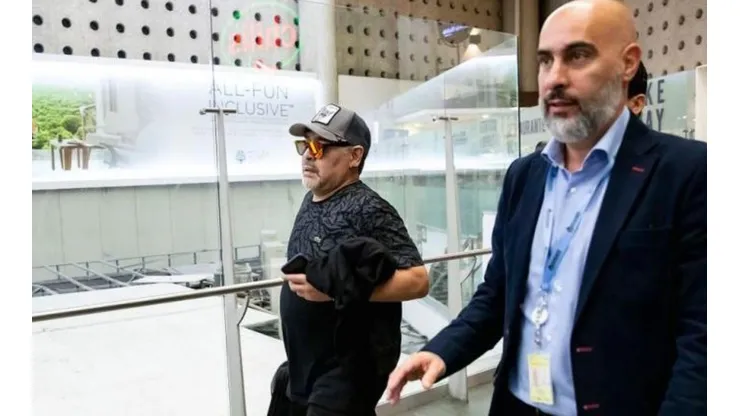 DIEGOMANÍA. El crack ya sorprende a todo el país.