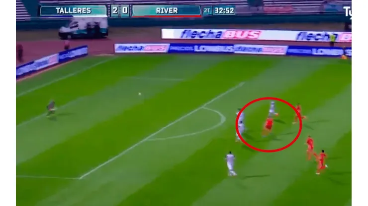 Golazo de Julián Álvarez a Talleres