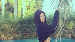 De espaldas, sin pantalón y con una mini tanga, Sol Pérez explotó la pantalla