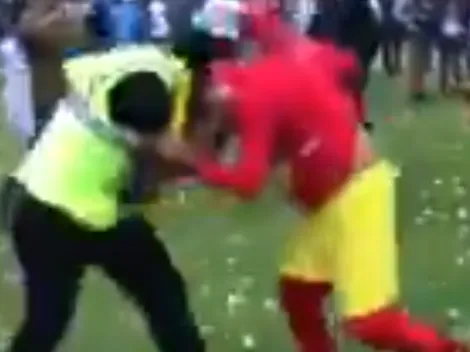 ¡El Chapulín Colorado enfrentó a la Policía!