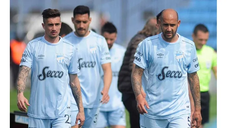 Aguerre contuvo el penal y Atlético quedó afuera.
