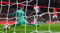 Ataque perfecto: Kane abrió el campo, Shaw puso un pase perfecto y gol de Rashford