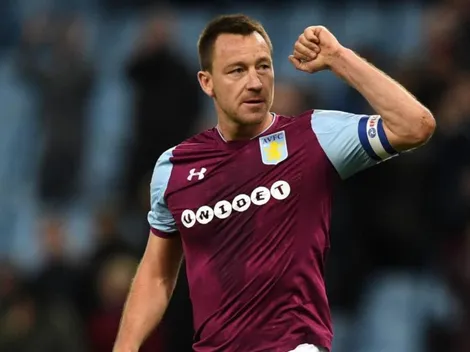 Terry se fue del Aston Villa para convertirse en el fichaje más random del mercado de pases