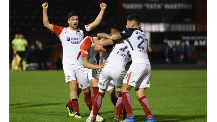 Foto de San Lorenzo vs Colón por Copa Argentina
