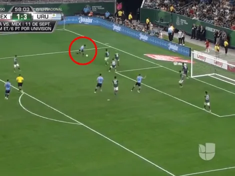 Suárez está jugando sin ropa: ahora metió una asistencia ¡¡de rabona!!