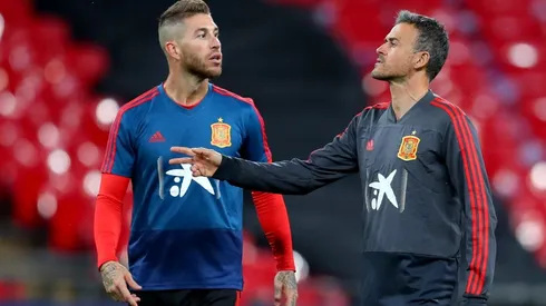 JUNTOS. Sergio Ramos y Luis Enrique en la previa del choque ante Inglaterra con España (Foto: Getty).