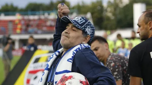 Diego Maradona durante un partido de Dinamo Brest.
