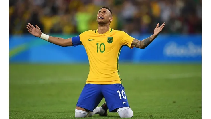 ¡GRAN RECOMPENSA! Neymar sigue al frente de la Selección y ahora llevará la cinta.