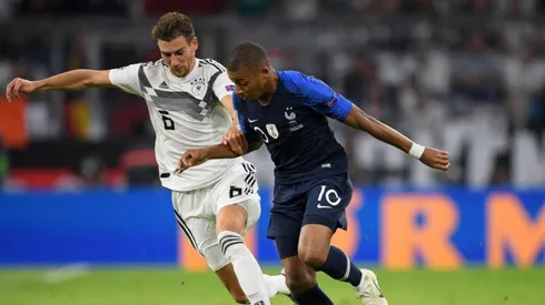 ¡Puro lujo! Mbappé mete magia en Alemania