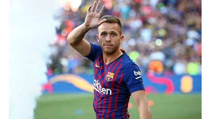 Arthur redobló los elogios de Leo Messi