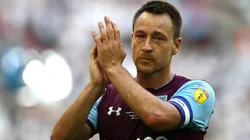 José Mourinho evalúa contratar a John Terry para reforzar al Manchester United