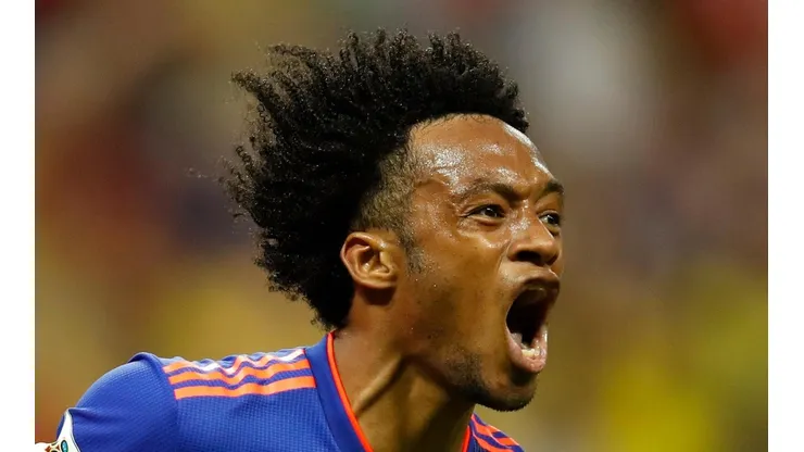 Cuadrado bromeó junto a un ex compañero de Juventus que enfrentará con la Selección.