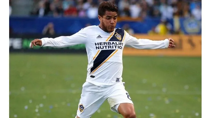 Golazo de Jonathan Dos Santos en la derrota de Los Ángeles Galaxy.