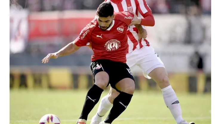 ¡Se despertó el Rojo! Romero puso el empate para Independiente con una hermoso remate