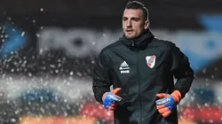 SIEMPRE ARMANI. El arquero de River volvió a tener una atajada espectacular (Foto: Getty).
