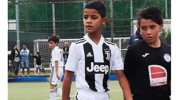 Al hijo de Cristiano le va mucho mejor que a su papá en Juventus