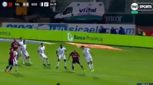 Santiago García metió la mano donde no debía.