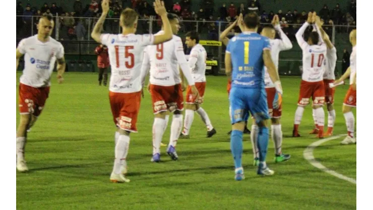 Huracán obtuvo su primera victoria del certamen.