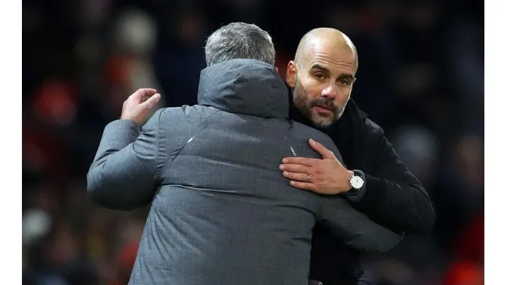 José Mourinho y un abrazo con Pep Guardiola.