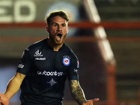 Argentinos profundizó la grave crisis de Lanús