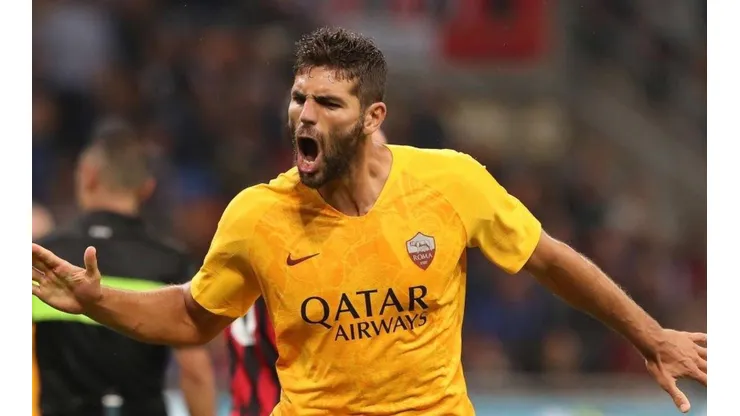 FESTEJA FAZIO. El central de la Roma celebra el gol del empate ante Milan.
