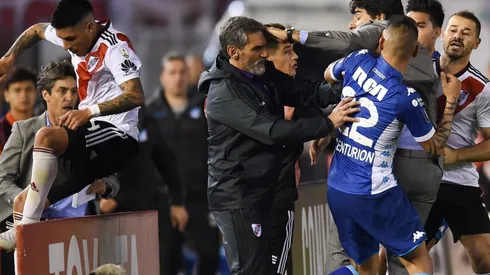 Traigan la escoba: Fantino rompió en pedacitos al guapo de Enzo Pérez