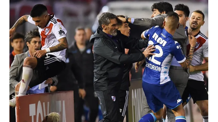 Traigan la escoba: Fantino rompió en pedacitos al guapo de Enzo Pérez