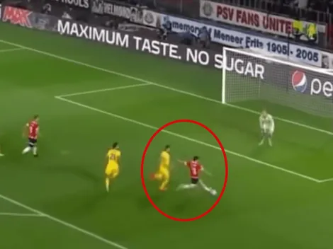 Golazo de Chucky Lozano para que PSV se meta en la fase de grupos de la Champions