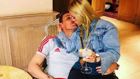 ¡Enamorada! De River y de su novio, Daniela es una millonaria más.