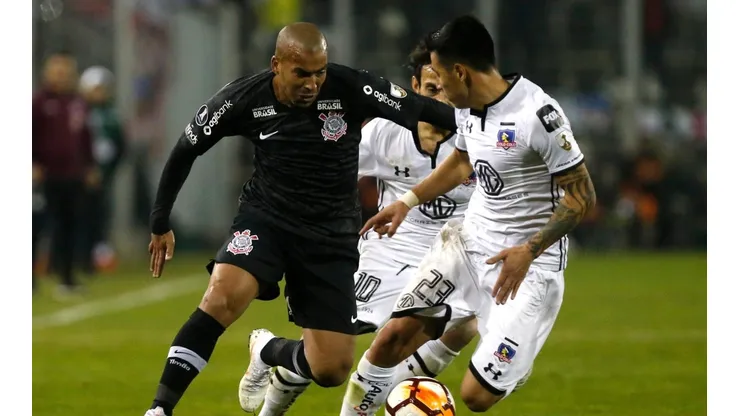Corinthians vs Colo Colo.