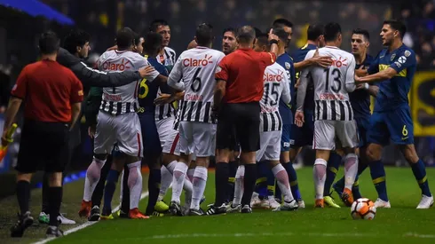 Foto de Libertad y Boca en la Copa Libertadores.