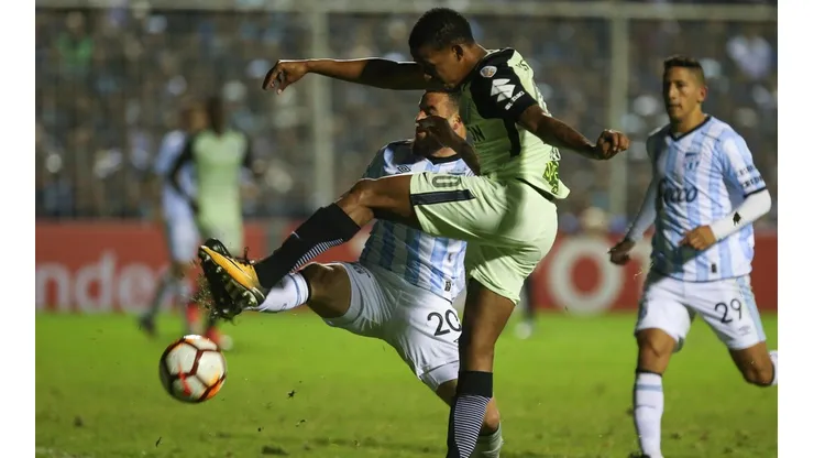 Atlético Nacional recibe por Copa Libertadores a Atlético de Tucumán.