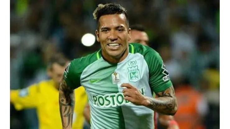 Dayro Moreno regresaría al fútbol mexicano si Nacional no pasa de fase en la Libertadores.