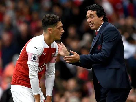Habría habido una fuerte pelea entre Unai Emery y Mesut Ozil
