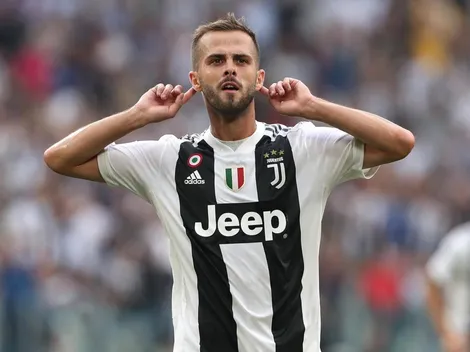 De volea, Pjanic castigó a la Lazio y puso en ventaja a la Juventus