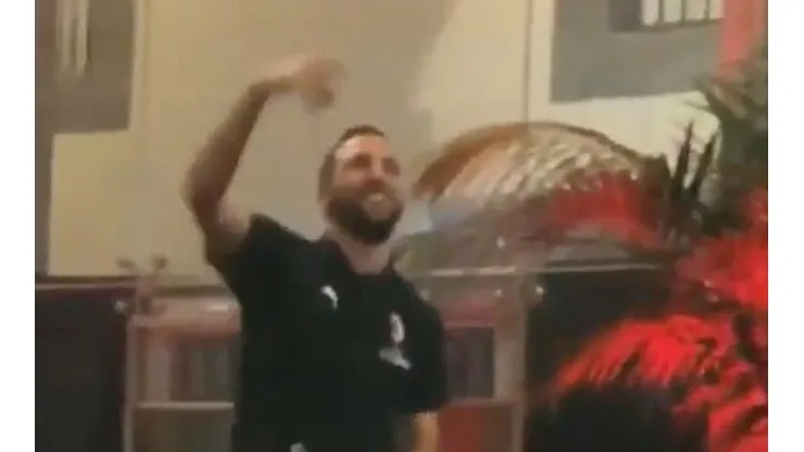 Lo más divertido del viernes: Higuaín cantando y bailando al ritmo de "Despacito"