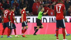 PARA EL BAYERN. El árbitro y el VAR tuvieron una clara incidencia en el partido (Foto: Getty).