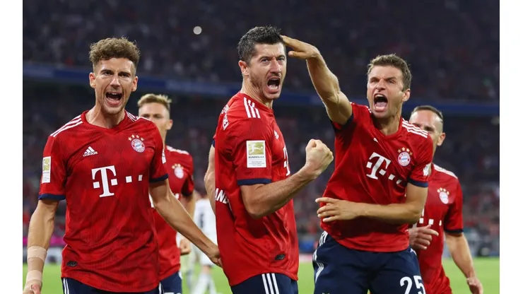 AQUÍ ESTÁN LOS CAMPEONES. Todos celebran el 2-1 de Bayern Múnich ante Hoffenheim (Foto: Getty).