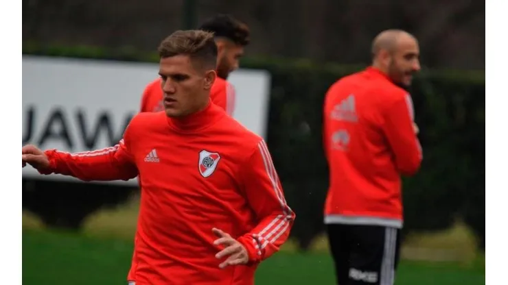 La rompió en Twitter: el tuit de Sacachipas a CONMEBOL sobre la roja de Zuculini