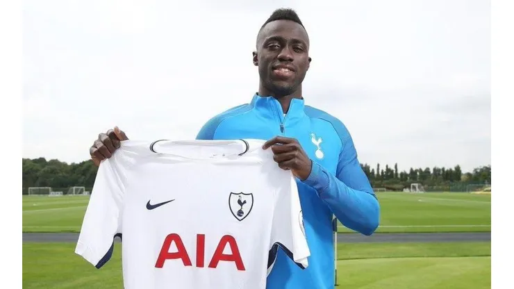 Davinson Sanchez expresó su cariño a los "COYS" de Tottenham.