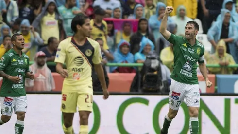 Boselli festeja uno de sus dos goles