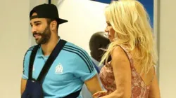Adil Rami junto a Pamela Anderson.