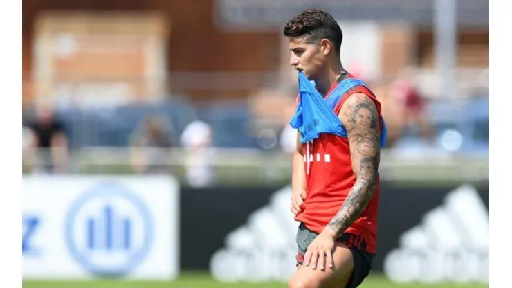 James Rodríguez intentará tener su debut oficial post Mundial el próximo viernes.
