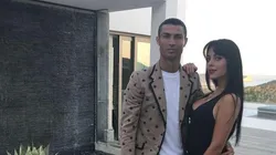 Cristiano subió una foto con su novia, quien tenía la camiseta de Juventus ¿y nada abajo?