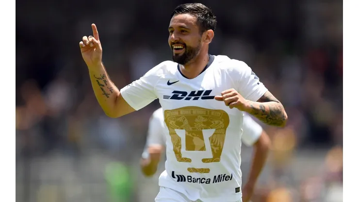 Pumas no quiere perder pisada al líder Cruz Azul.